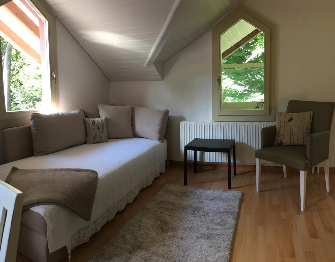 B3 Apartment Gsteigwiler Exteriör bild